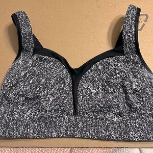 Lululemon Ta Ta Tamer III Bra Size 36D